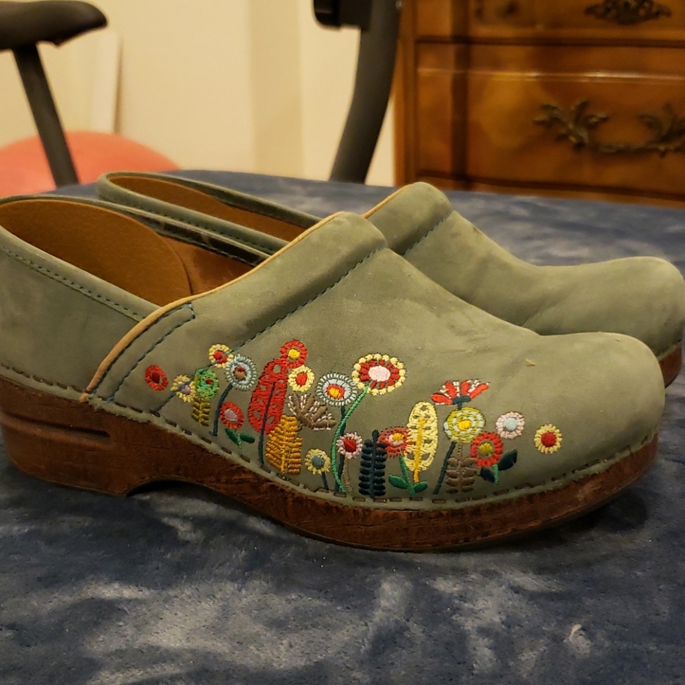Suede Danskos with alpine flowers!